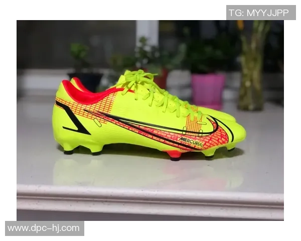 足球明星鞋码揭秘不同球员的脚步与风格之选 足球明星鞋码揭秘不同球员的脚步与风格之选