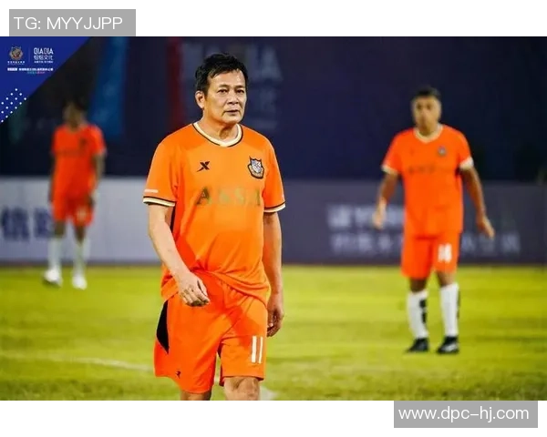 国内痞帅足球明星的魅力与风采解析他们如何在绿茵场上征服球迷